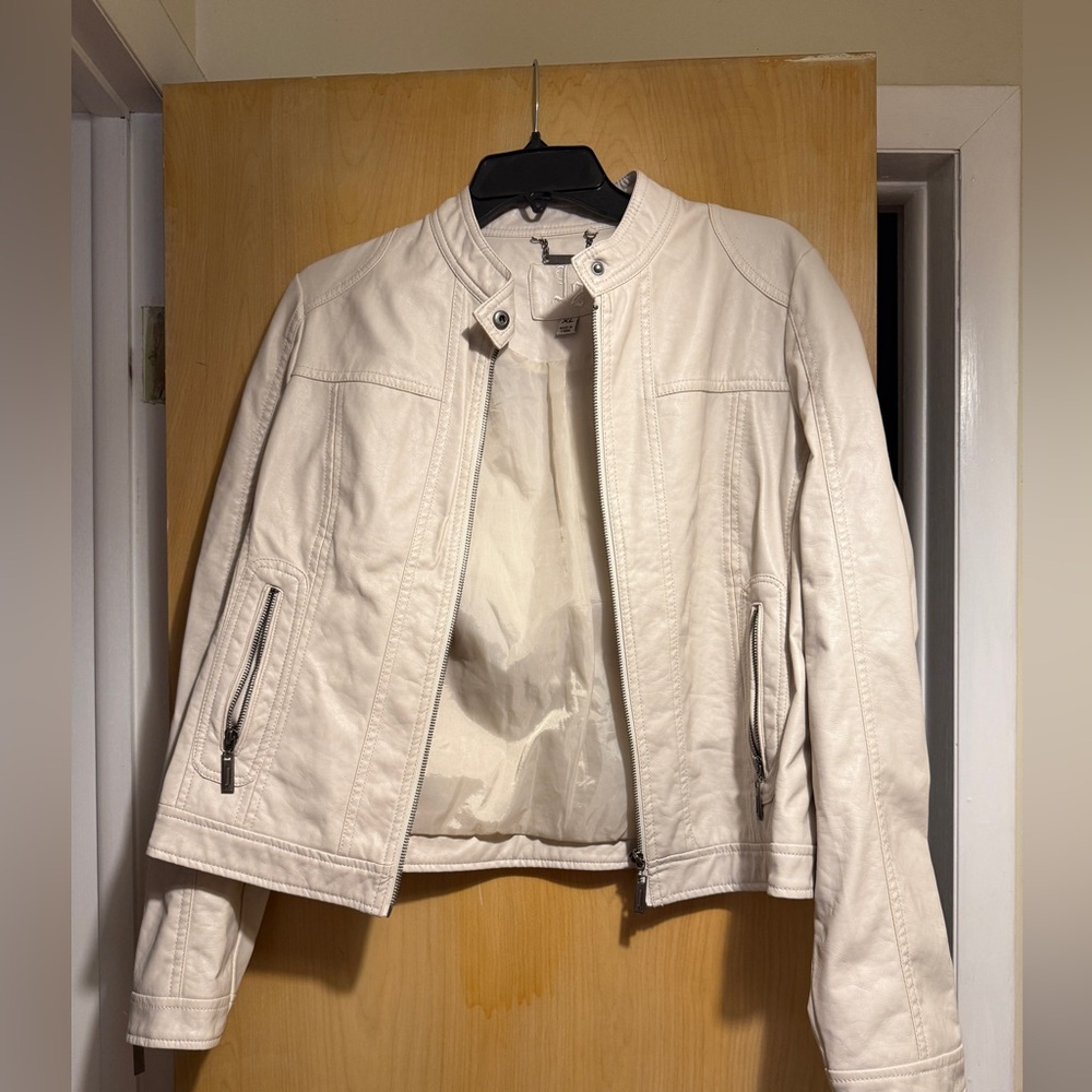J2 Women's Cream Faux Leather Jacket Size XL